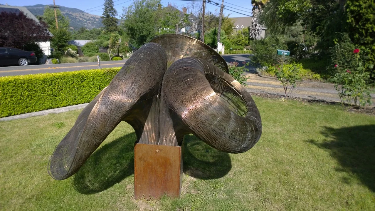 The Three Graces outside 2.jpg