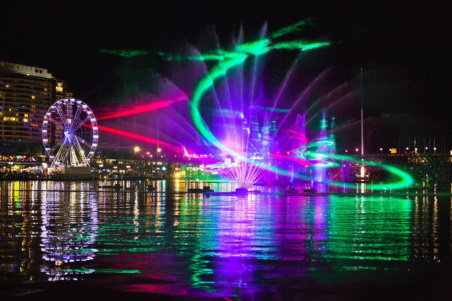 vivid-darling-harbour-sydney.gif