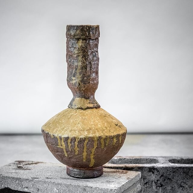 Where would you put this bottle neck vase?
///
#woodfiredceramics
#woodfired
#woodfiredceramics
#ceramicvase
#handbuilt
#caseyzablockiceramics
#zablockiceramics