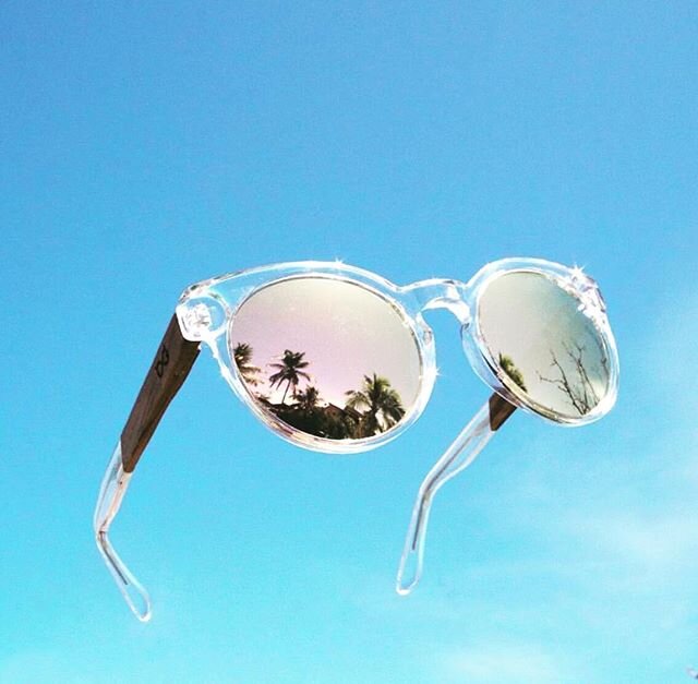 Summer vibes☀️🏝 / 
#perfectday #summer #getaway #beach #sunny #sun #sand #sea #summerday #sol #mar #playa #verano #morning #buenosdias #lentes #gafas #wuudz #wuudzsunglasses #sunglasses #goodvibes 📸cred: @mou_arenas