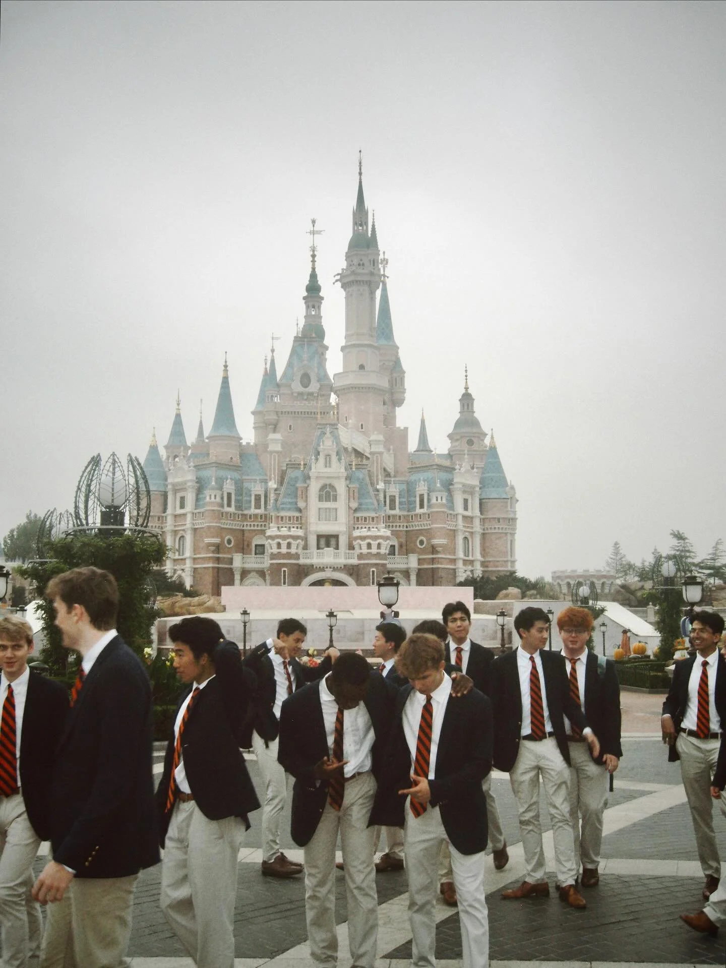Shanghai Tour: Part One 🇨🇳

The &lsquo;Soons started off our tour at @shanghaidisneyresort and what an absolute honor it was to perform here! We had an amazing time on stage and exploring the park afterward. Let&rsquo;s just say, we tried everythin