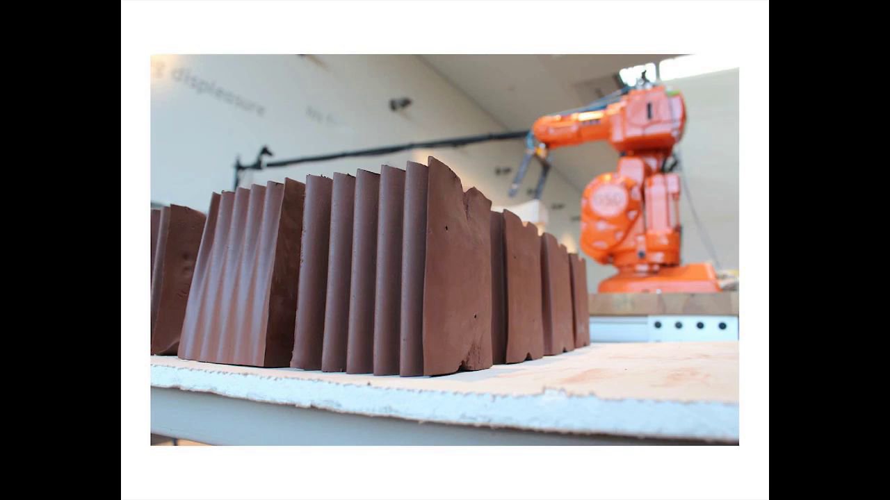 Robotic Fabrication: Ceramic Radiator Wall