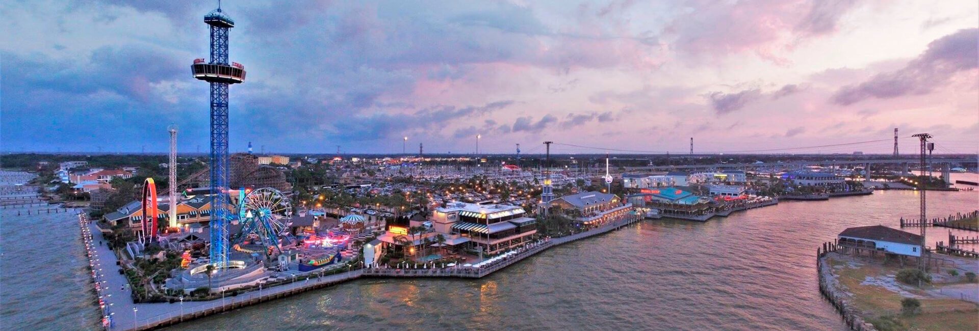 Kemah Boardwalk Bridge 122017.jpg