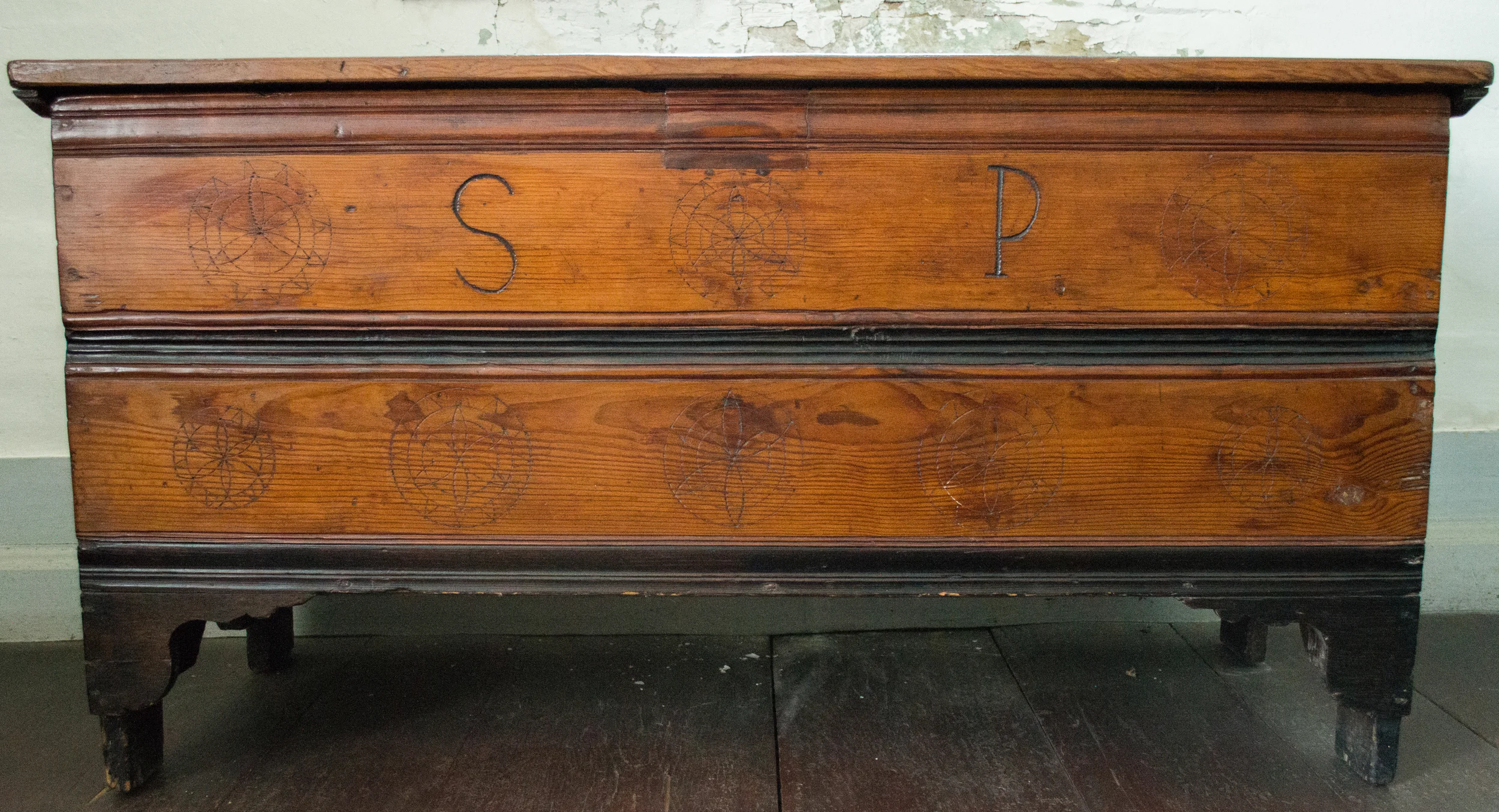  This six-board chest may have belonged to Moses Porter's great-grandfather, Samuel Porter.