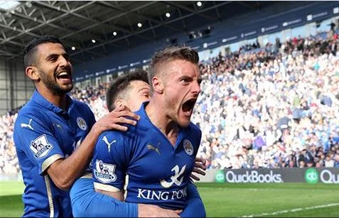 Jamie Vardy celebra el gol de la victoria en el descuento (Fotografía: Leicester City)