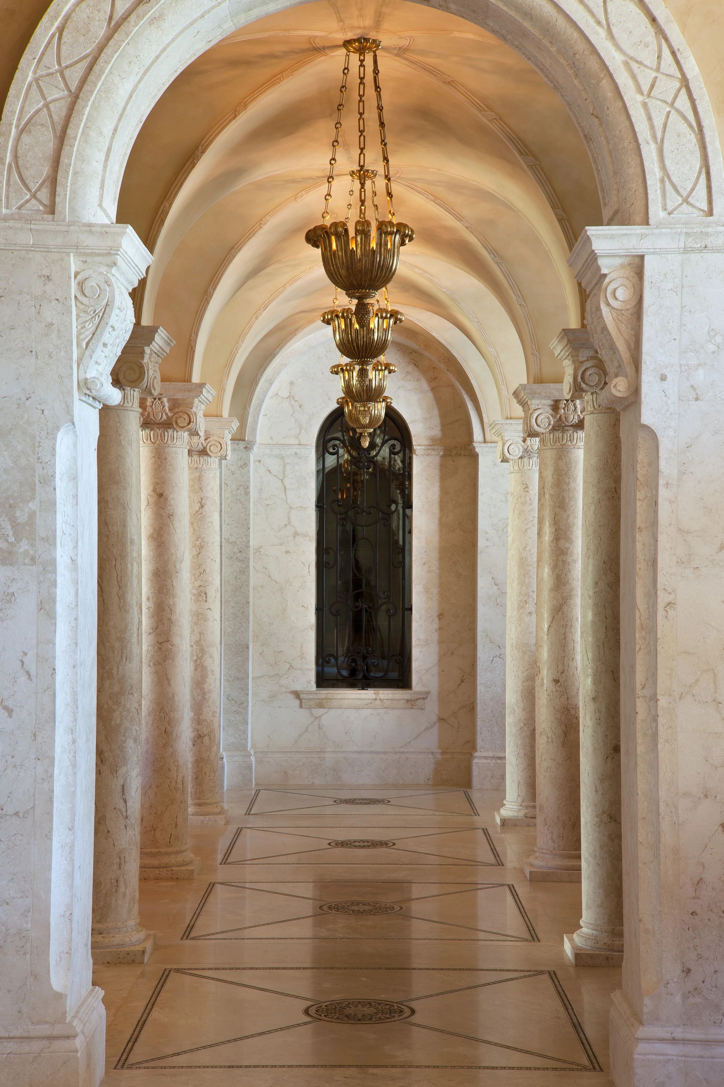 1_Hallway.jpg