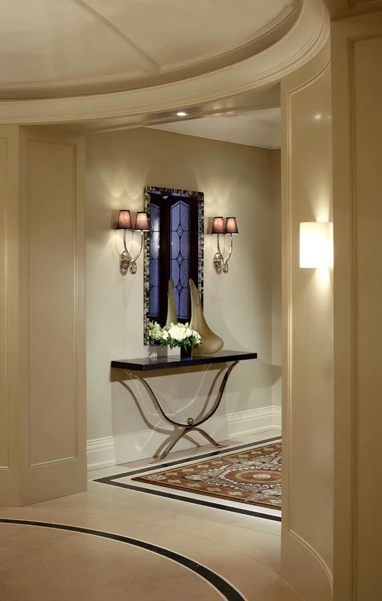 2_Hallway.jpg