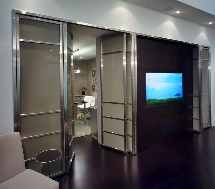 10_Great Room Glass Doors.jpg