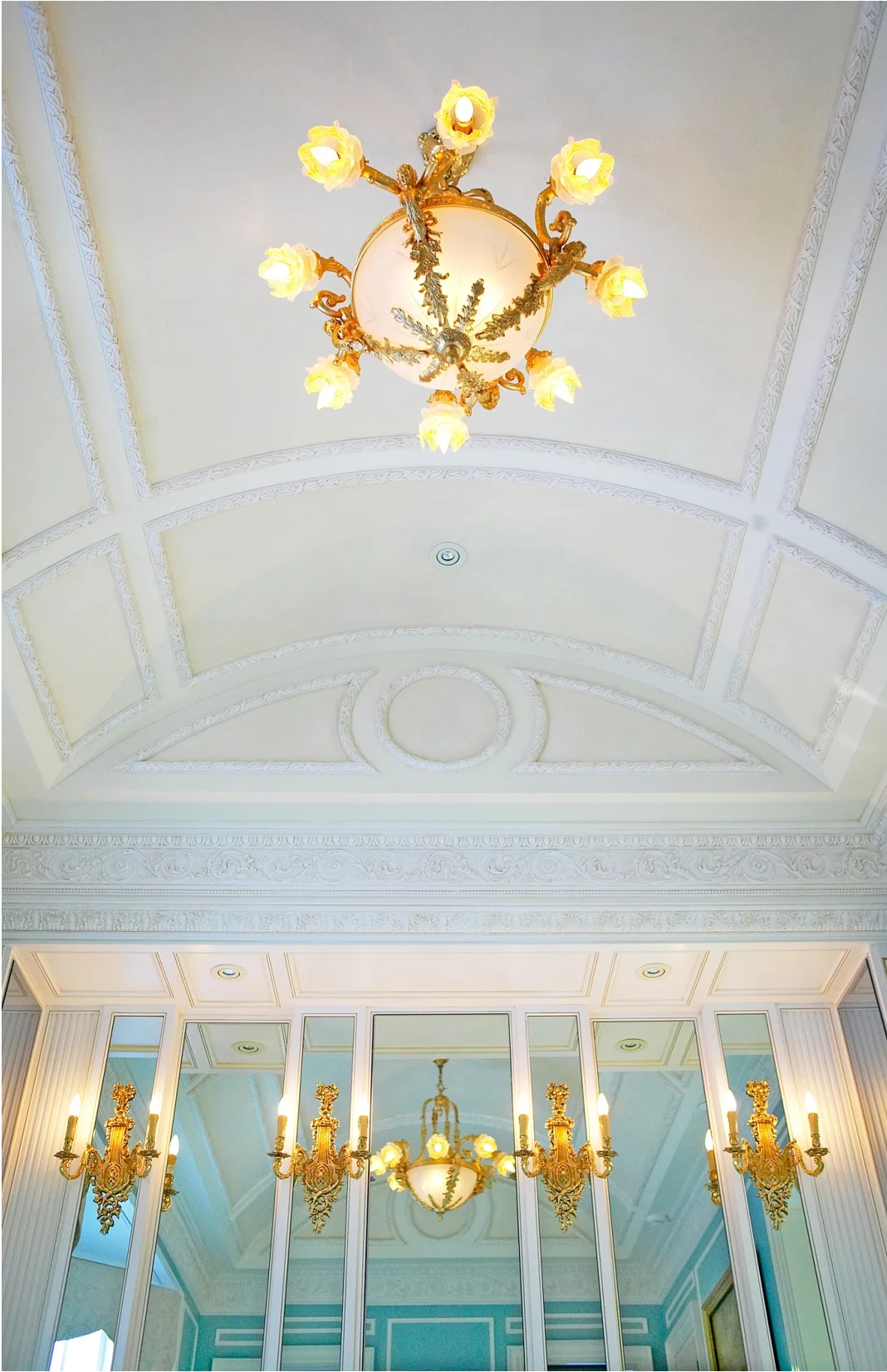 100-master este ceiling.jpg