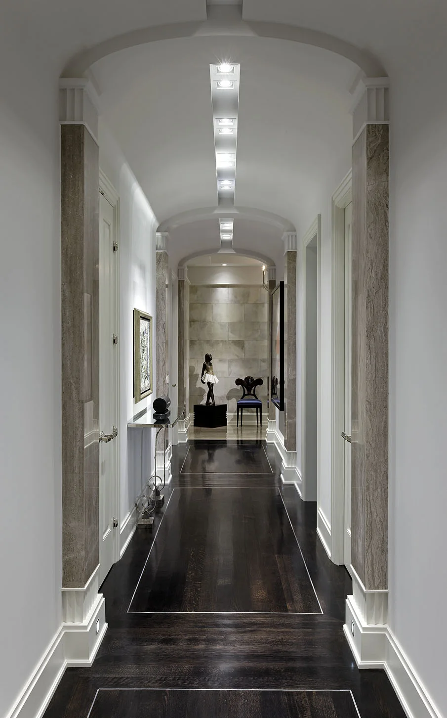4_Hallway.jpg
