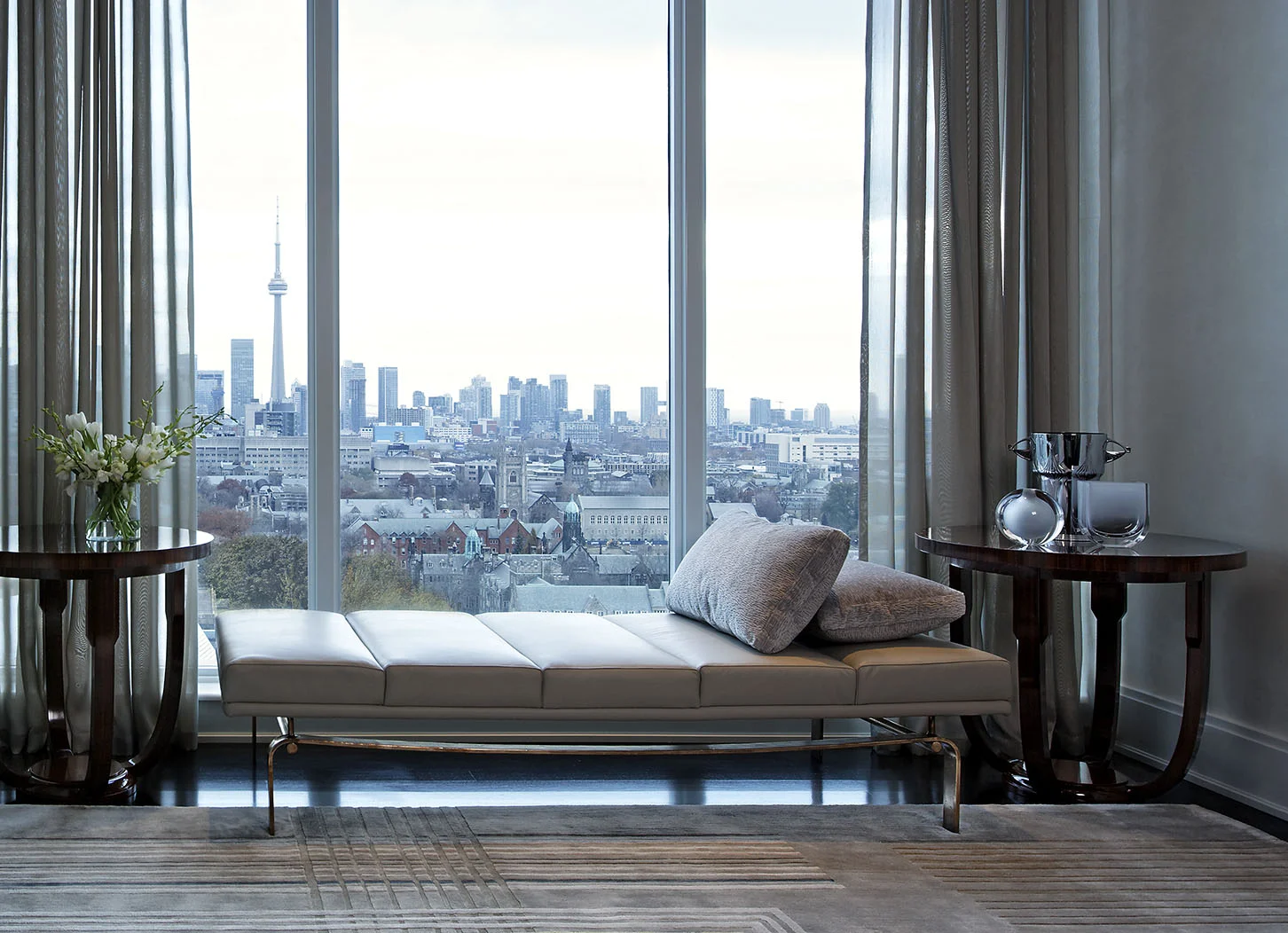 20_Living Room Nook Close Up.jpg