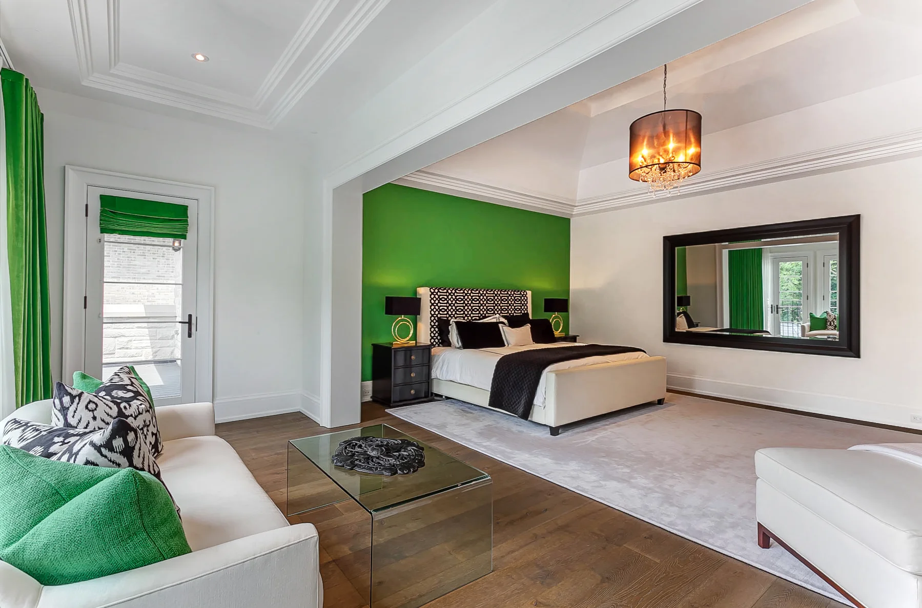 24_Master_Bedroom.jpg