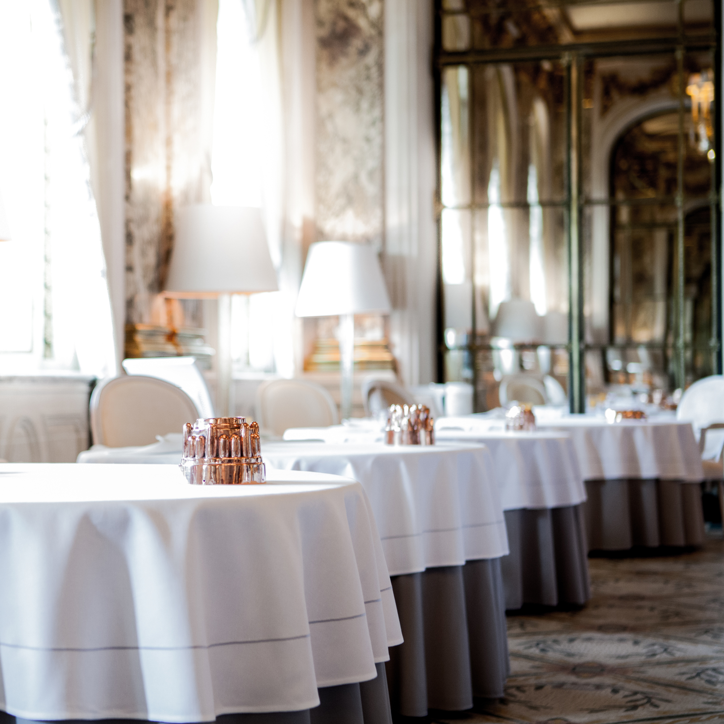 Restaurant le Meurice Alain Ducasse Pierre Monetta SQ2.jpg