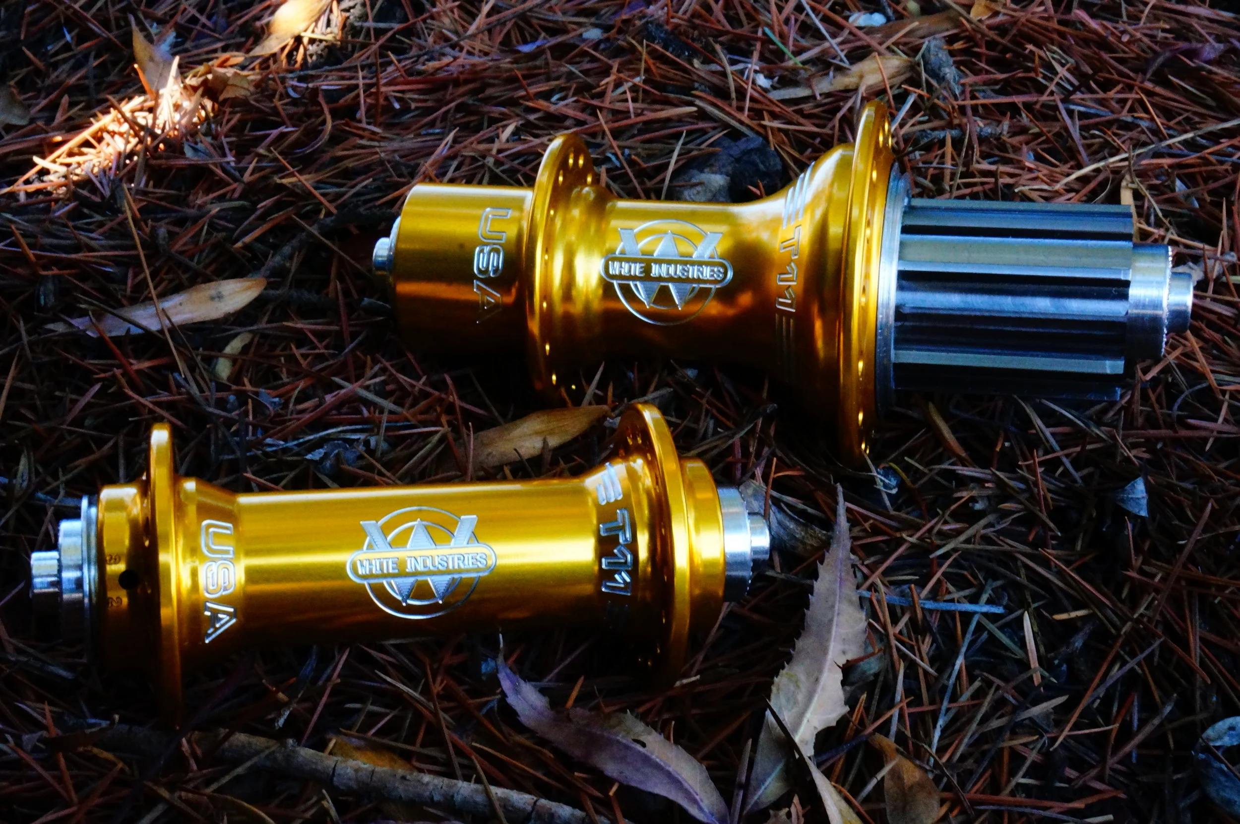 white industries tandem hub