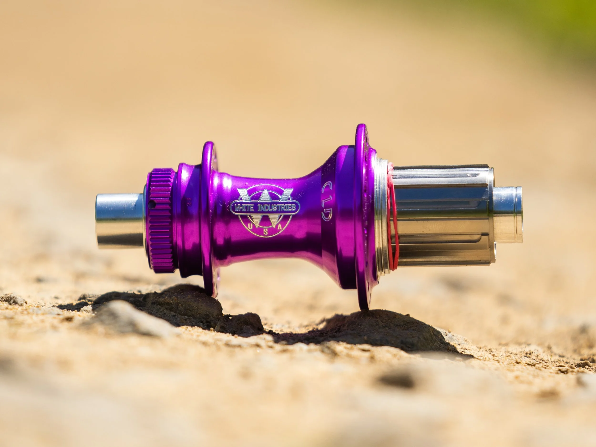 white industries tandem hub