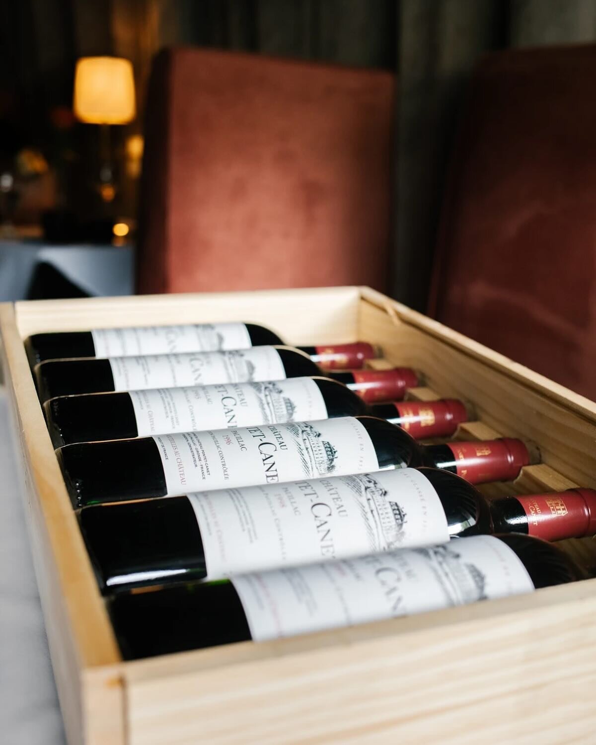 Surprises await in every crate!🍷
Ask your sommelier what wines pair best with your dinner ✨