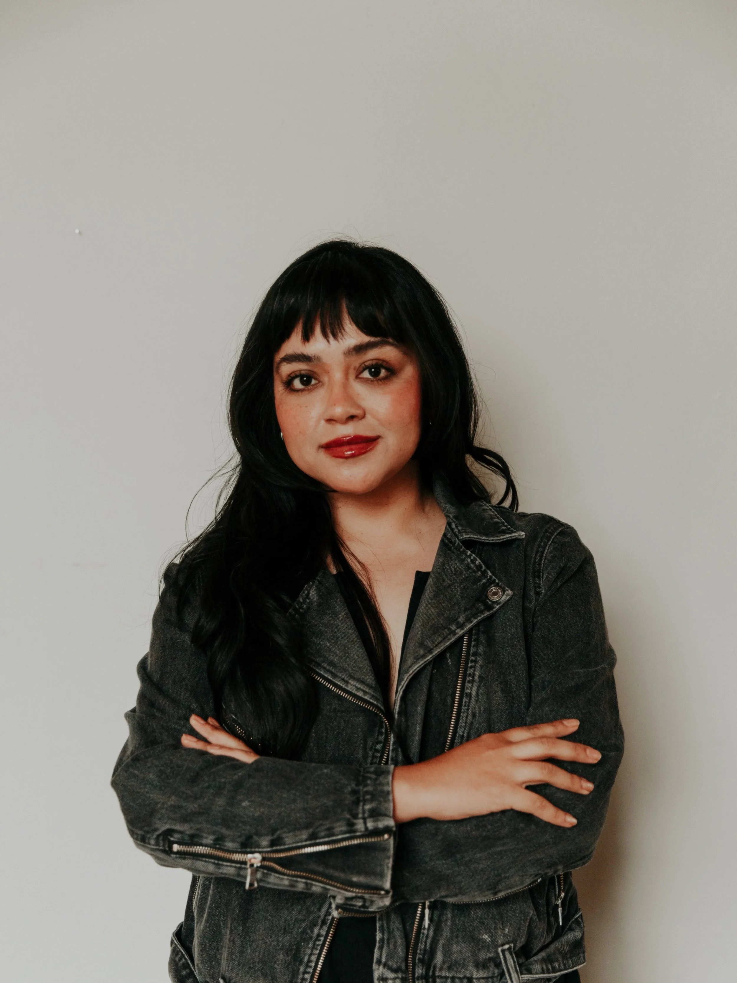 Yes she&rsquo;s the BIRTHDAY GIRL, but she&rsquo;s also:

🧑&zwj;🧑&zwj;🧒&zwj;🧒 a family gal
⚽️ a multi sport fan
🦮 a dog mom and avid hiker
🗳️ an advocate and keeps her ear to the ground
🧴 a product knowledge girlie
📆 never disrespects an expi