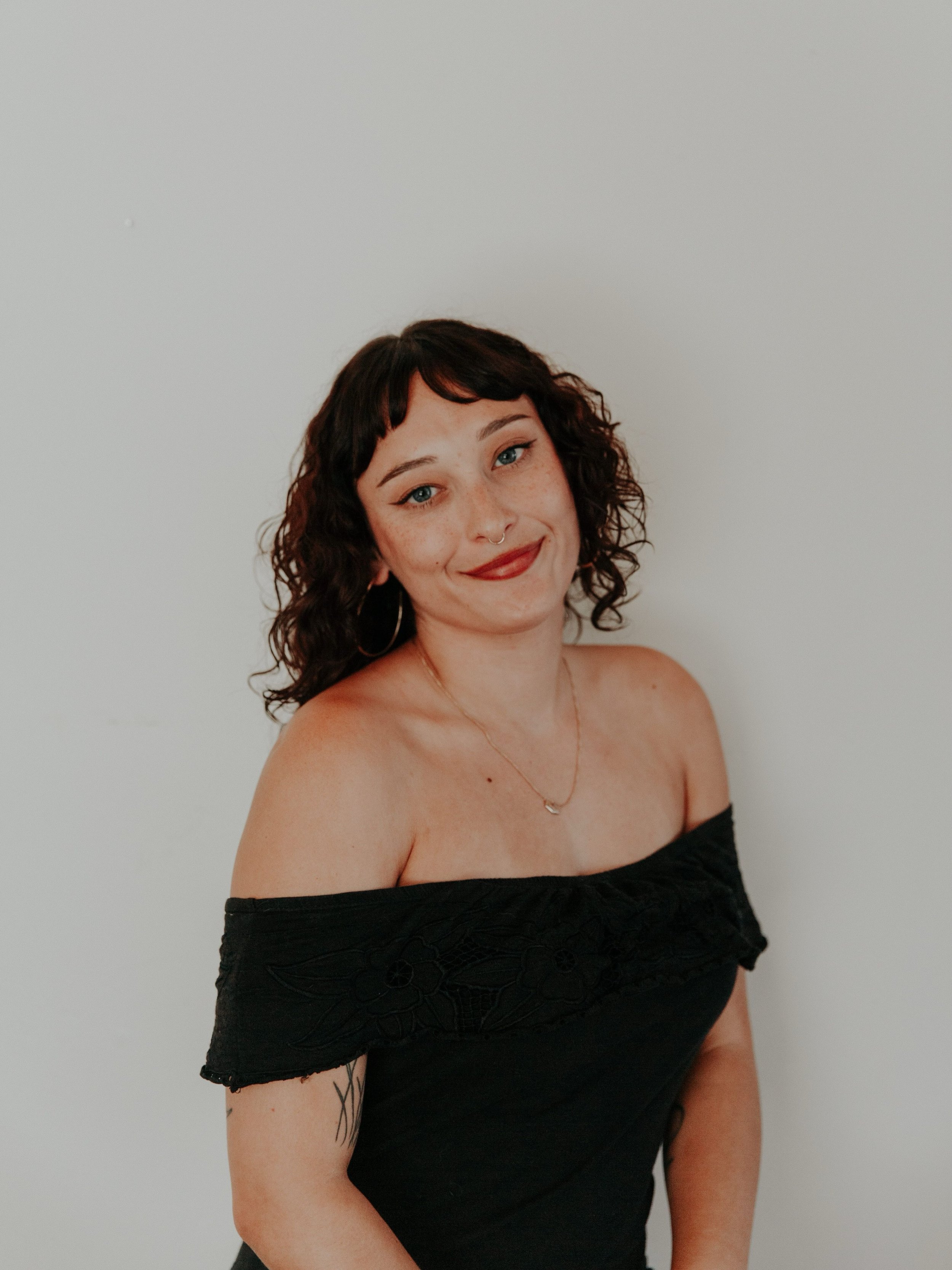 Yes she&rsquo;s the best, but Lili is also:

🛣️ is a fun road trip companion
🌆 was once a big city gal
👼🏻 is an only child and a great daughter
📝 is a dedicated Cosmetology apprentice
👼🏼 is a baby whisperer

What else is the best about Lili?

