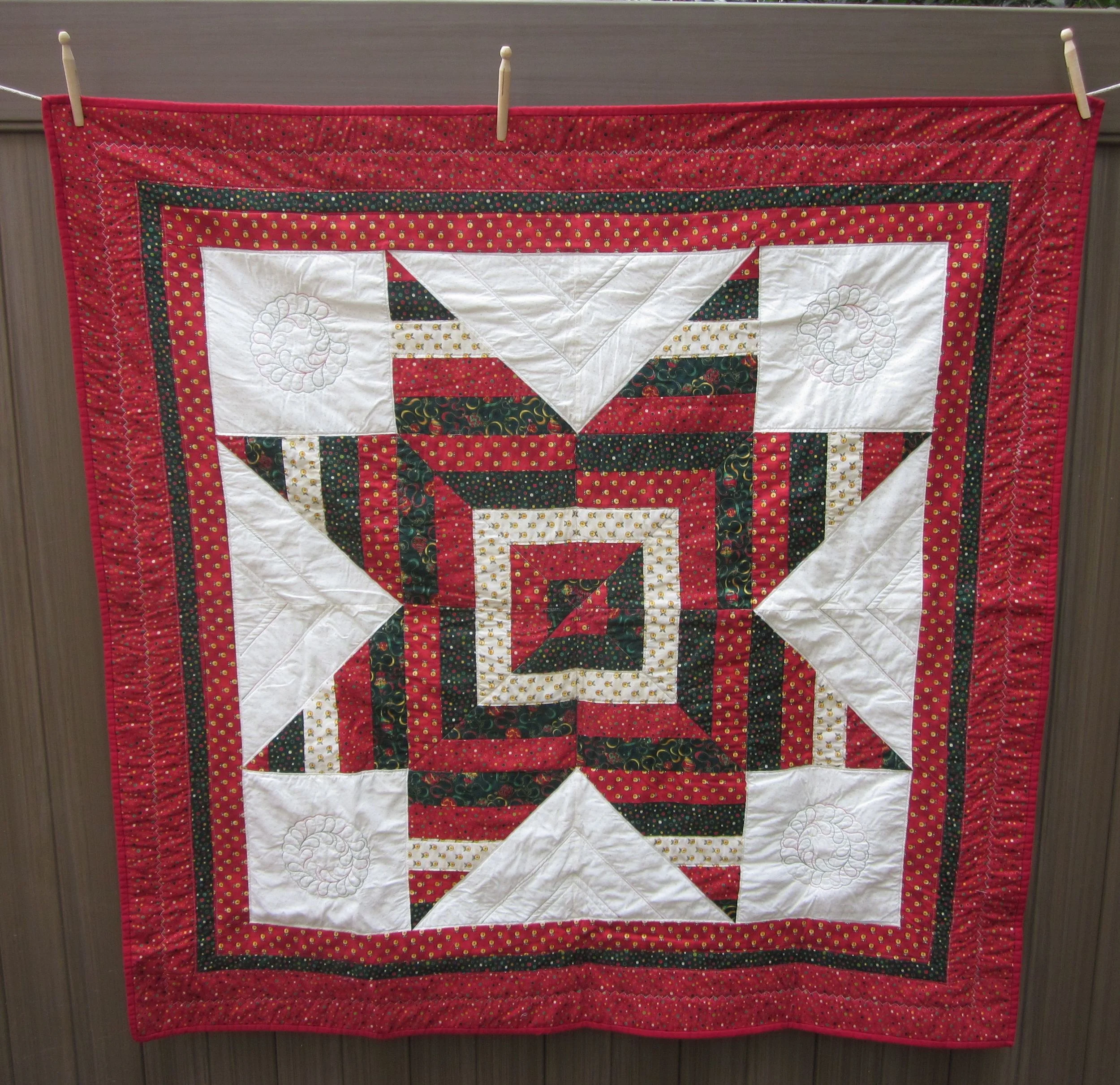 Quilt Christmas 2011.jpg