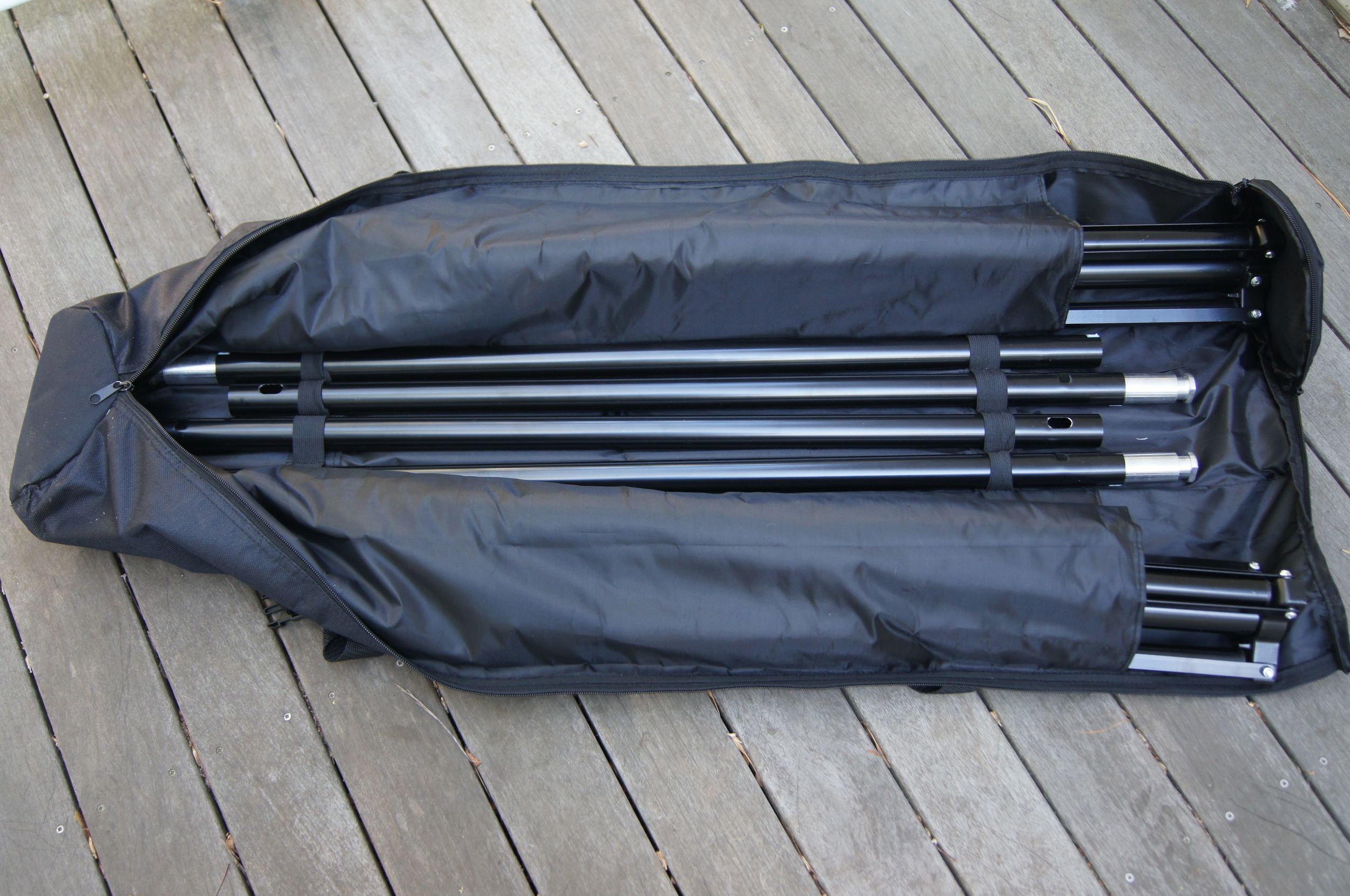 Open carrying case