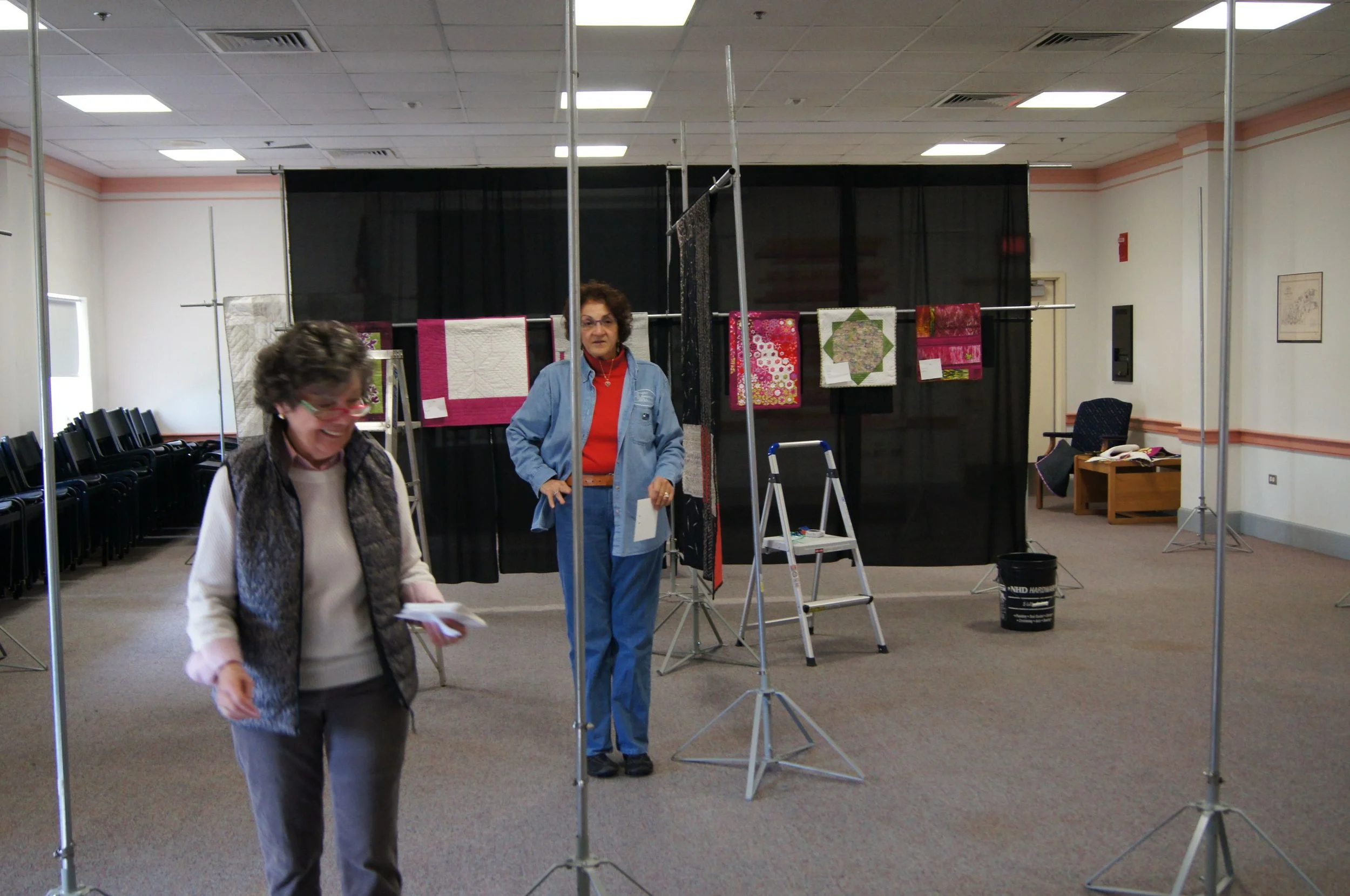 Hanging a quilt show 5.jpg