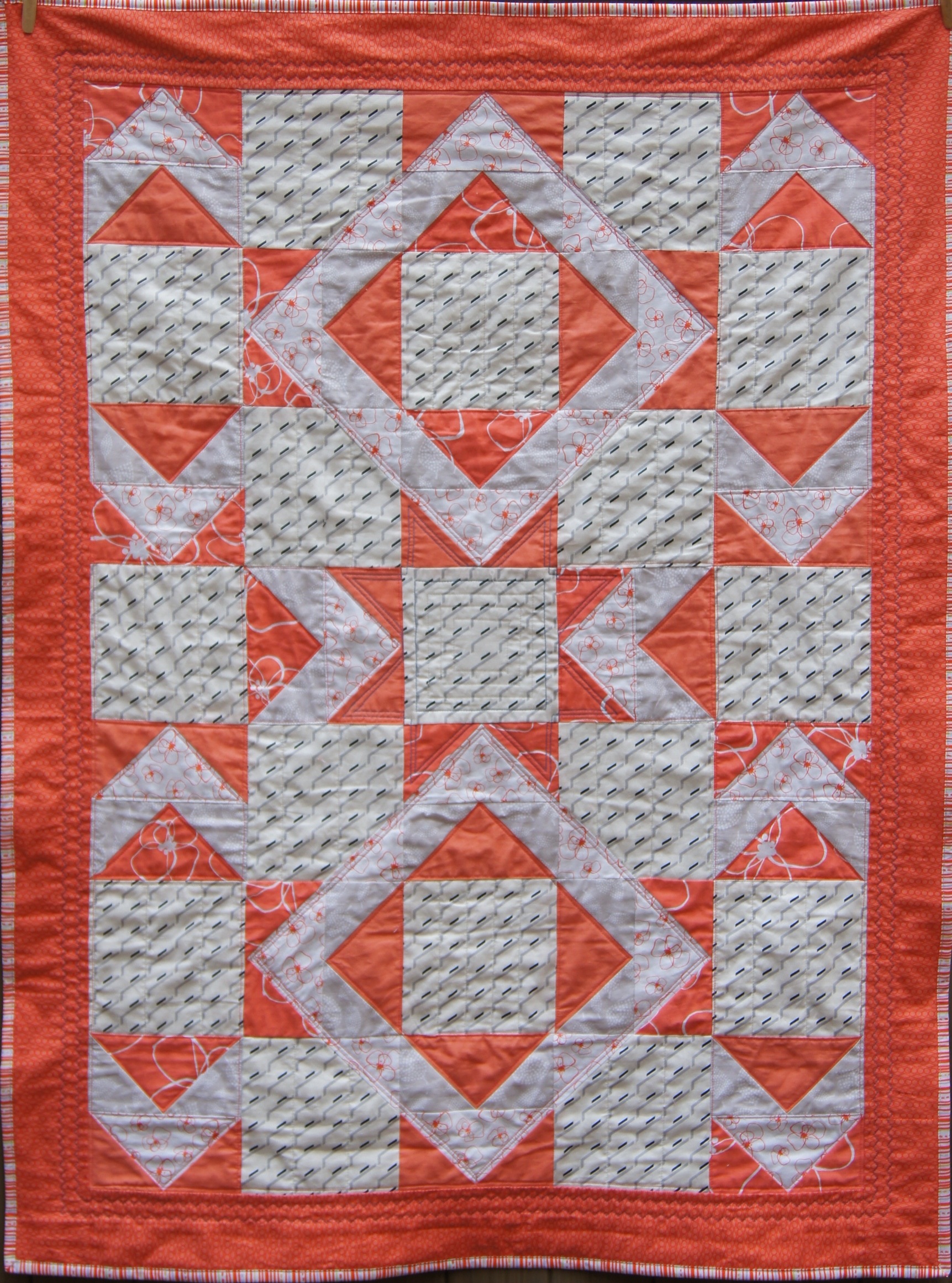 Flying Geese with Single Central Star, Lap Quilt