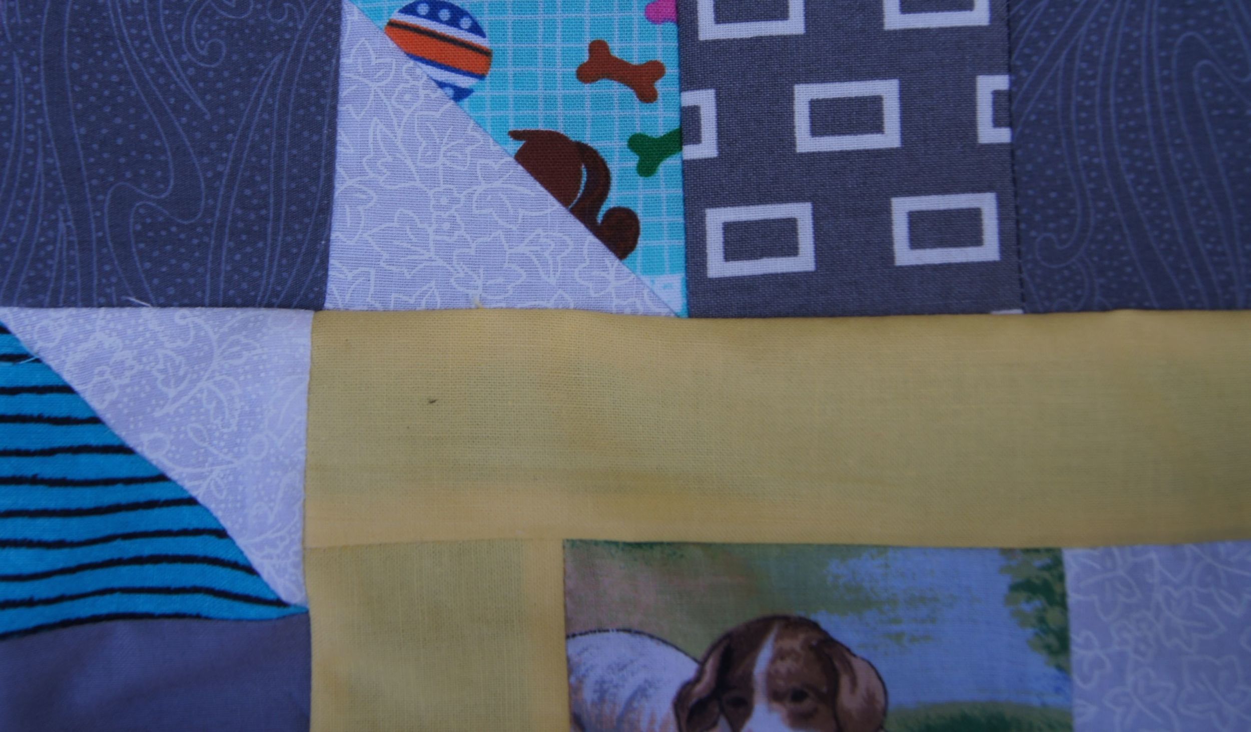 Quilt Grand Illusion dog block.jpg