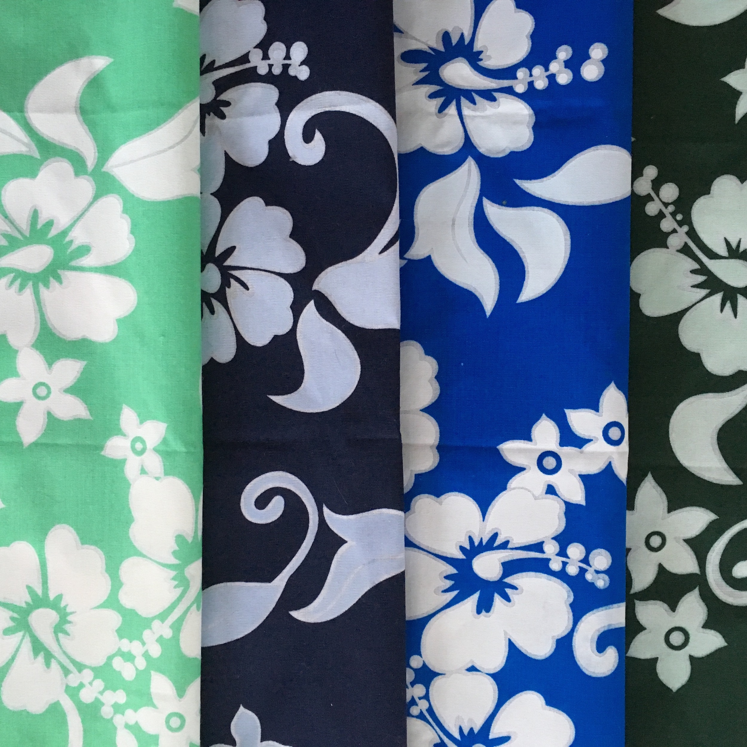 Quilt Hawaiian Cheater Hawaii fabrics.jpg