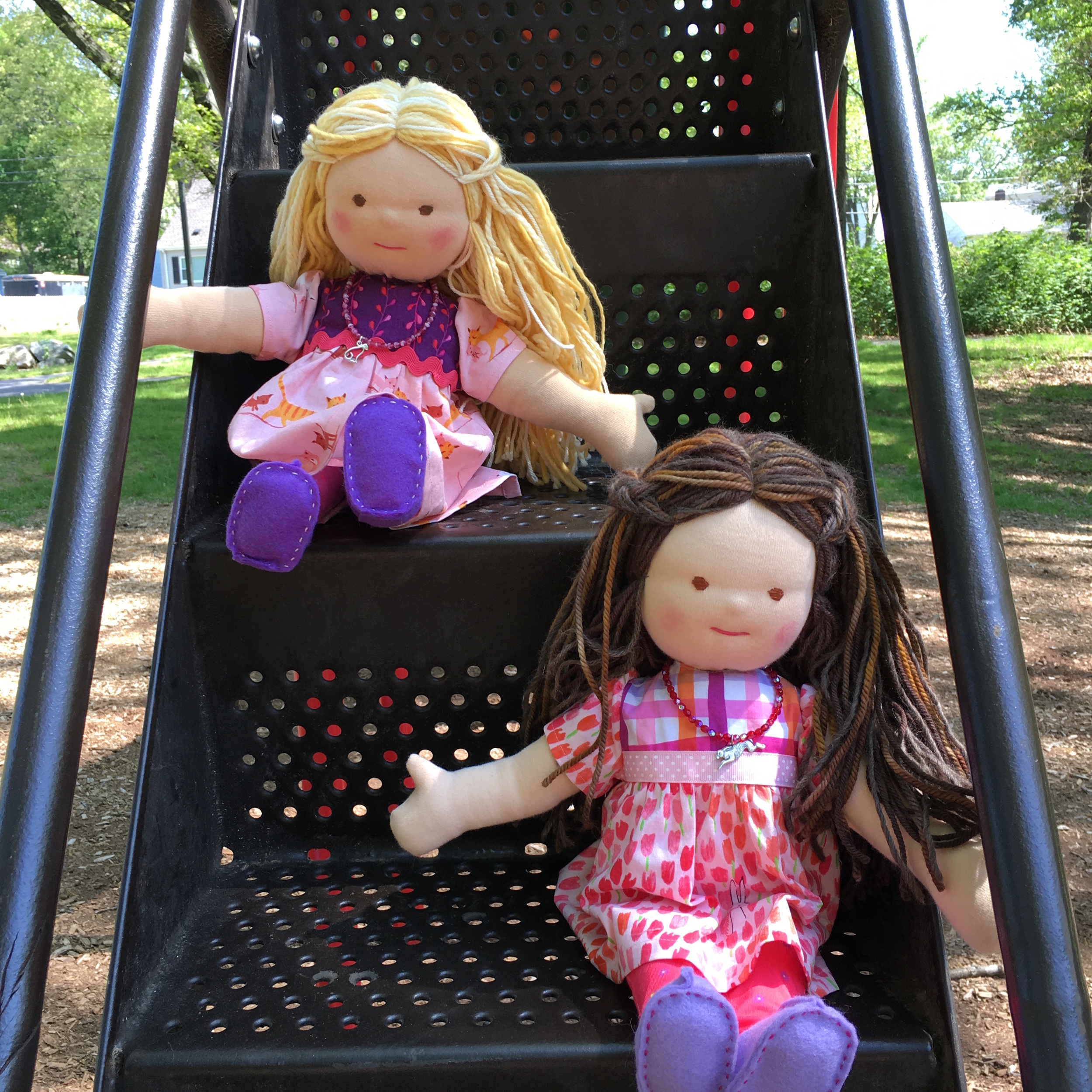 Doll Twins Brunette and Blonde.jpg