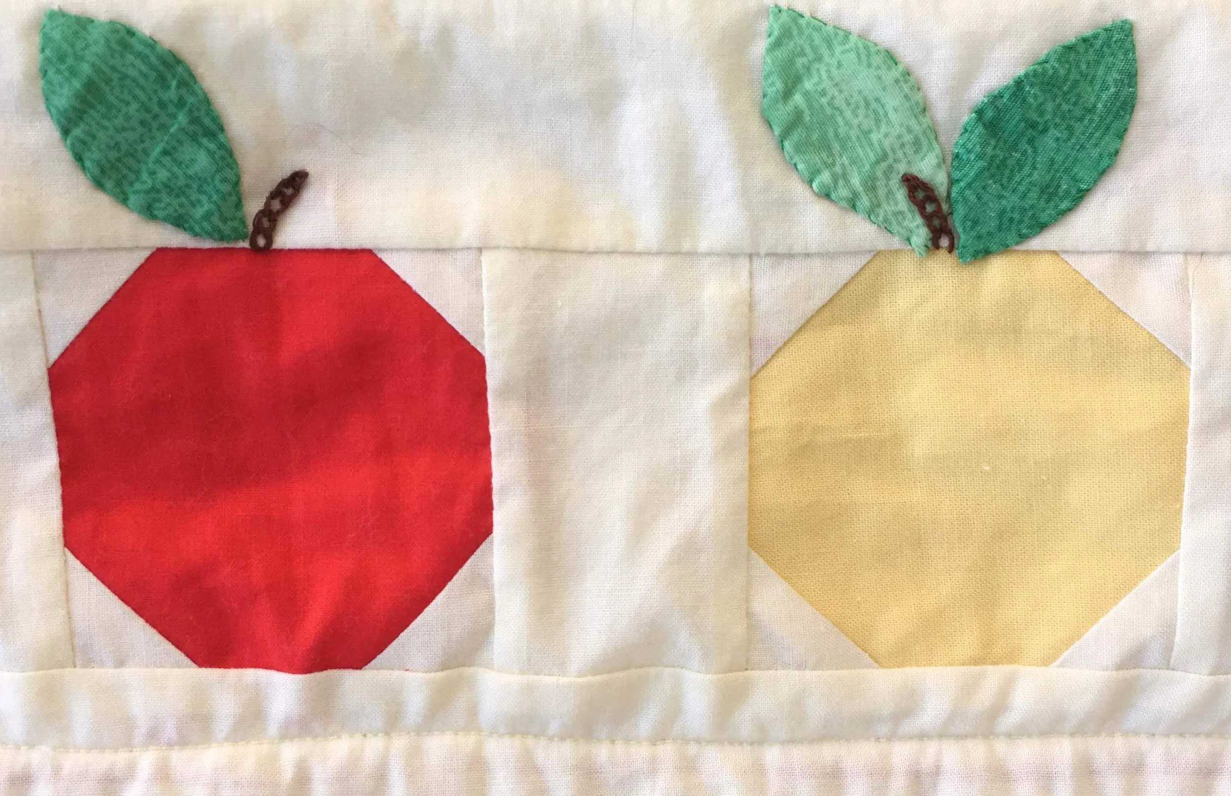Quilt MQ 9 Tranquility Apple Detail.jpg