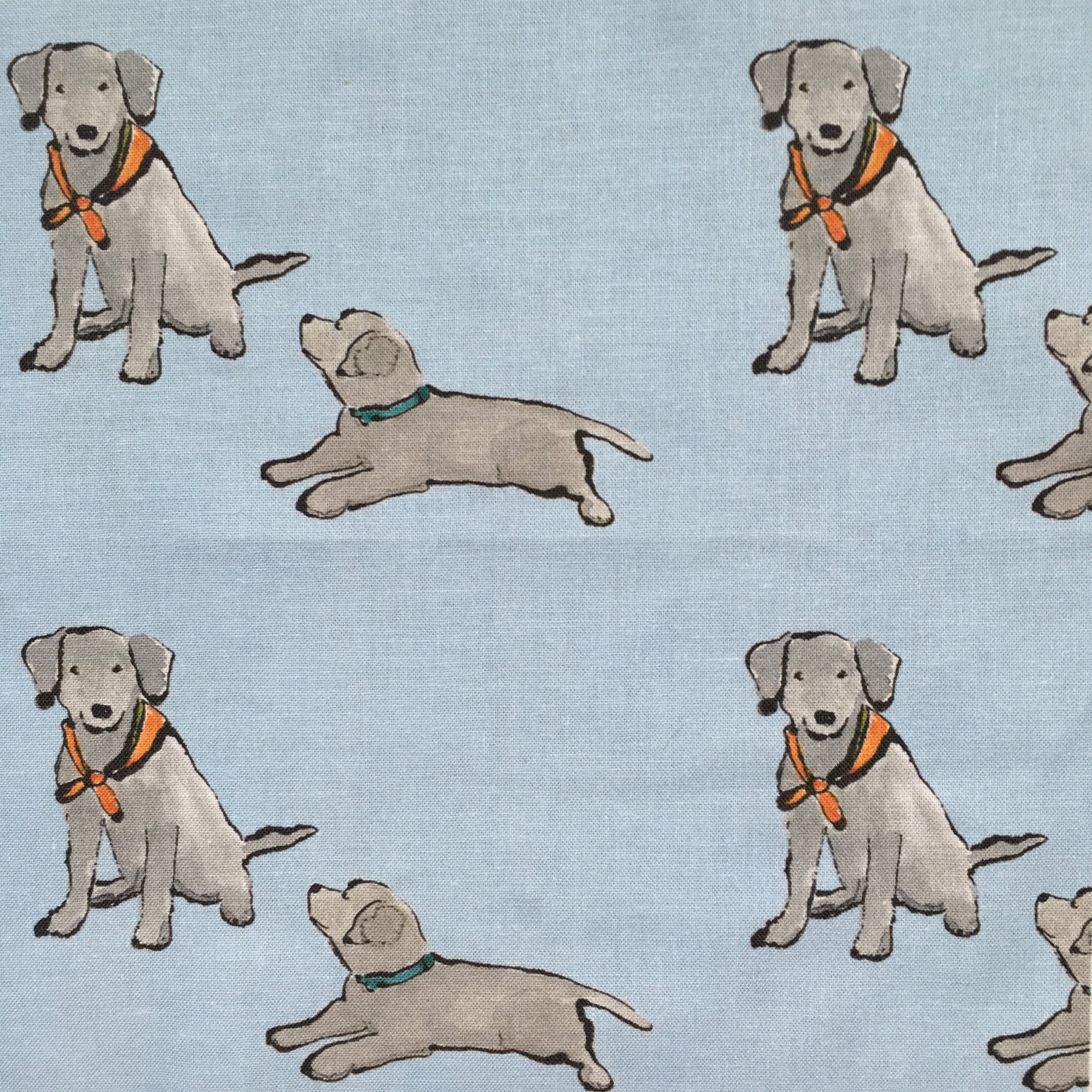 Fremsyn Sinewi Svare Black Lab Puppies Mono Print Fabric — Sleeping Dog Quilts