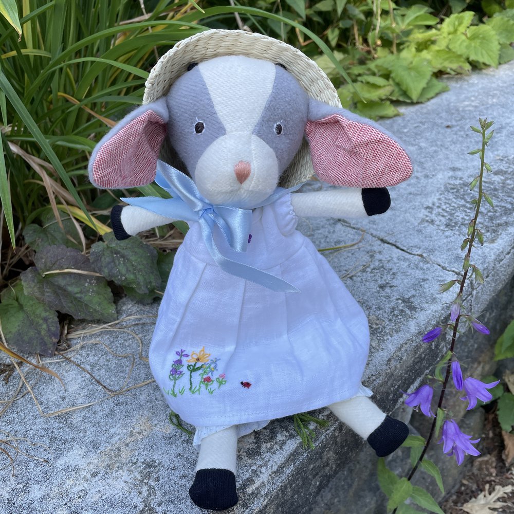 Embroidering a Dress for Hazel Village's Returning Guest, Ivy — Sleeping Dog Quilts Embroidering a Dress for Hazel Village's Returning Guest, Ivy — Sleeping Dog Quilts