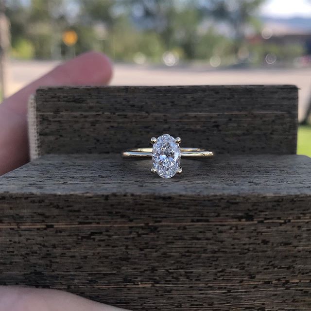 Simply Beautiful...
#rogersandco #rogersandcofinejewelry #yellowgoldengagementring #ovalengagementring #diamonds #montanabride #missoula #customjeweler
