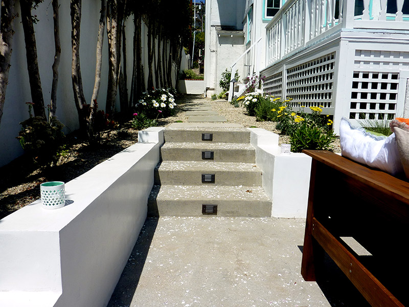 CLEAN AND CONTEMPORARY DESIGN