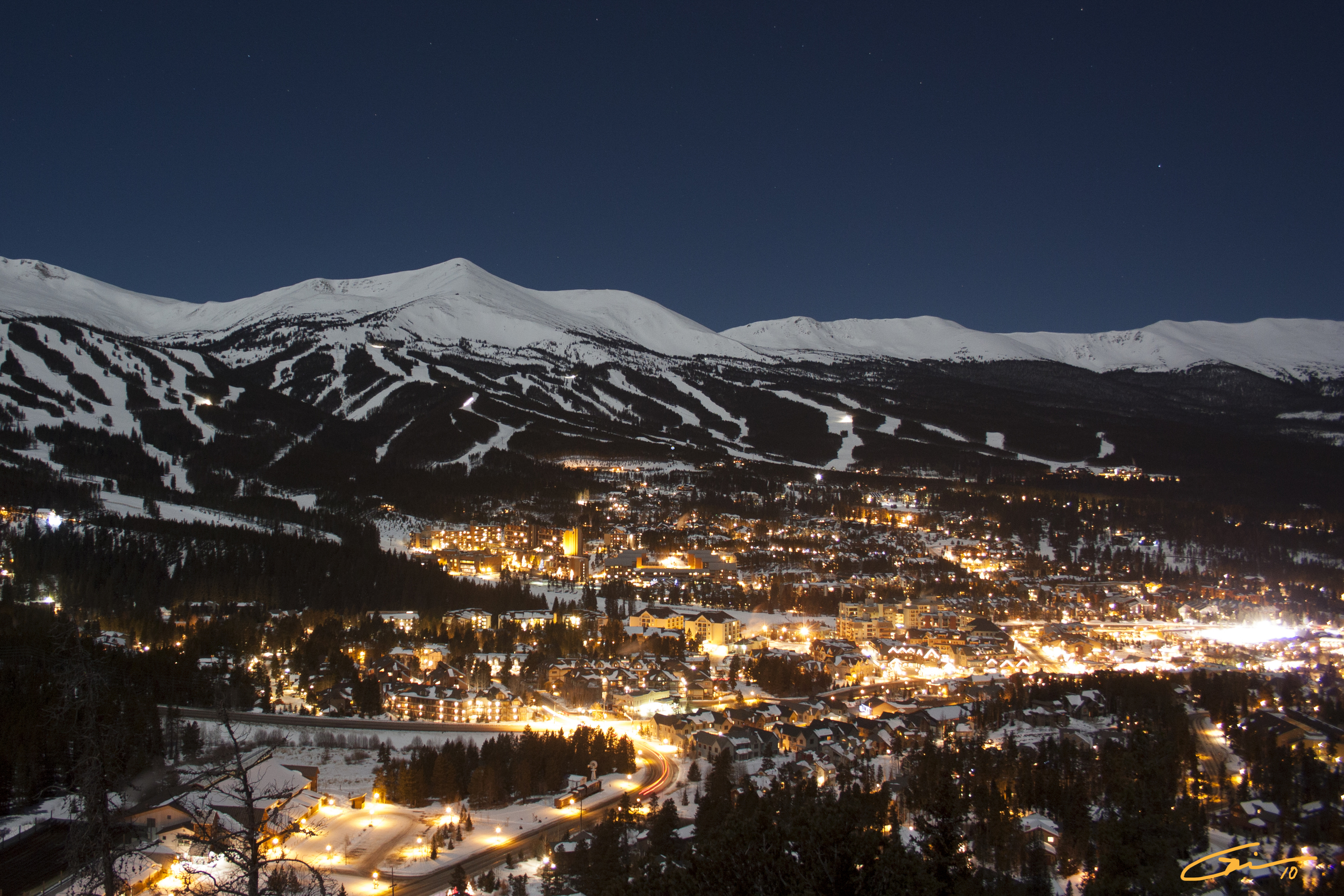 The picturesque town of Breckenridge– Enjoy Summit county and the many ski resorts roughly 2 hours away.