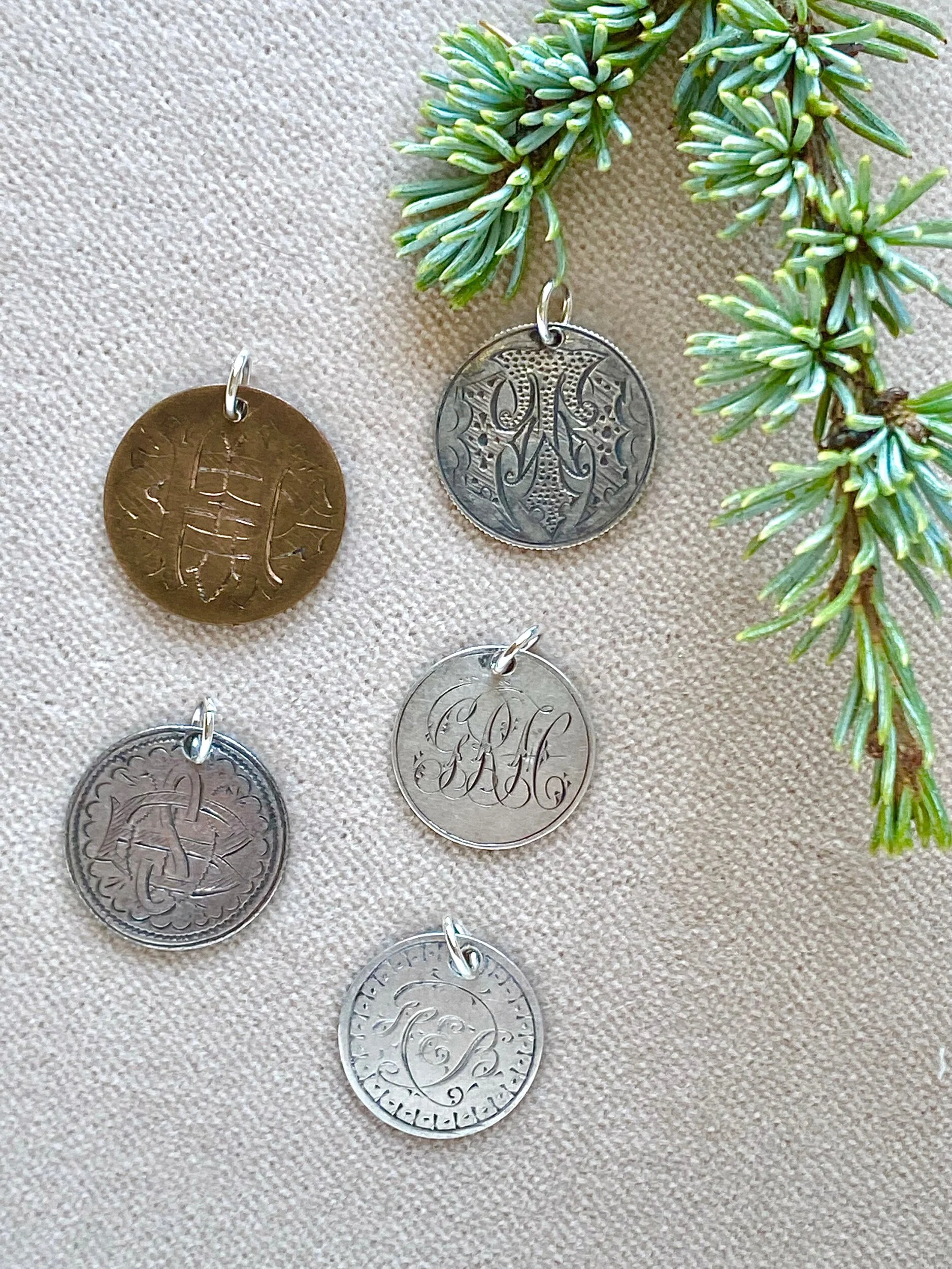 89E84A98-9D87-4A74-8ECD-7EC0490FF5D7