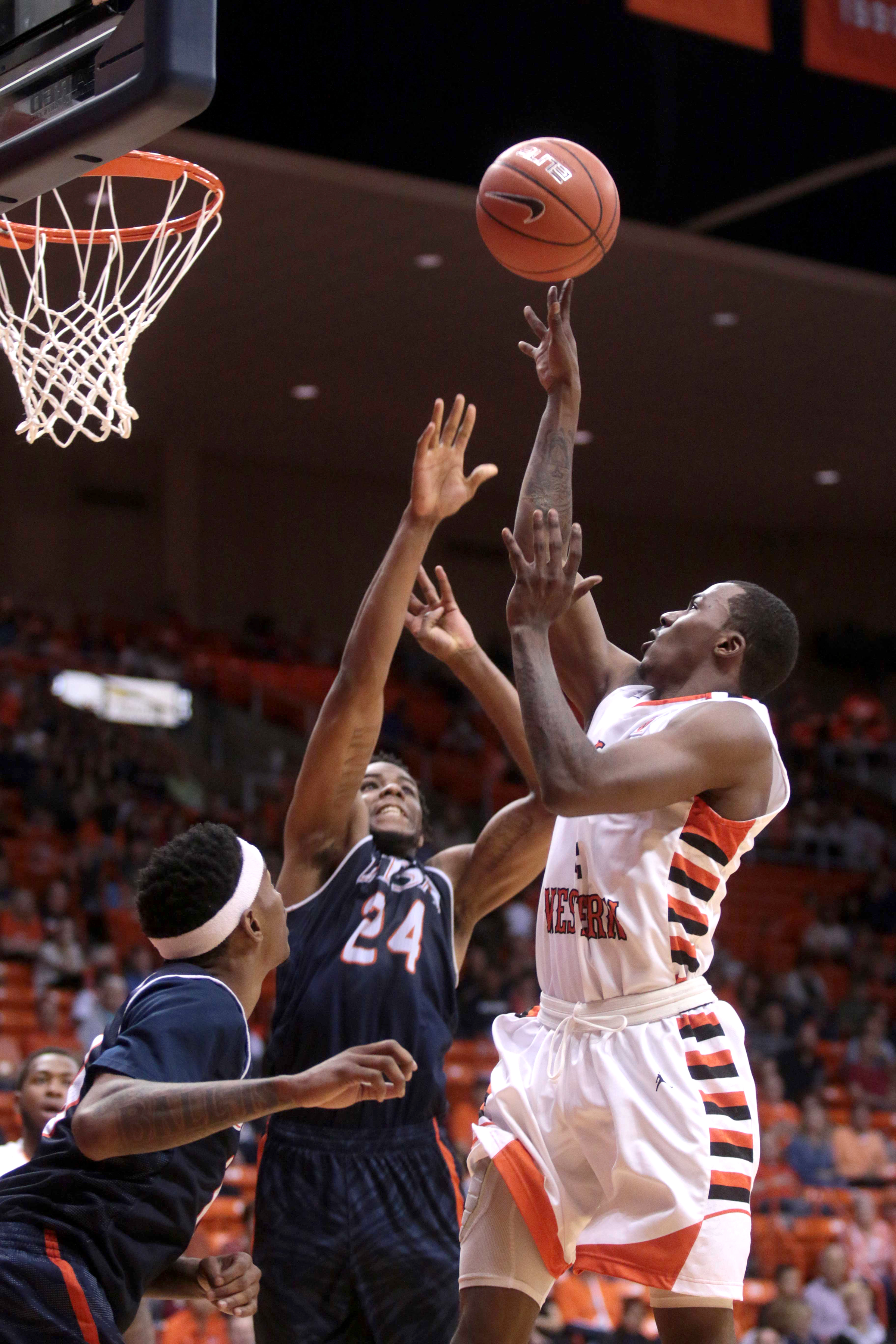 UTEP guard Lee Moore goes up past UTSA’s defense at the Don Haskins Center in El Paso, Texas on March 5, 2016.