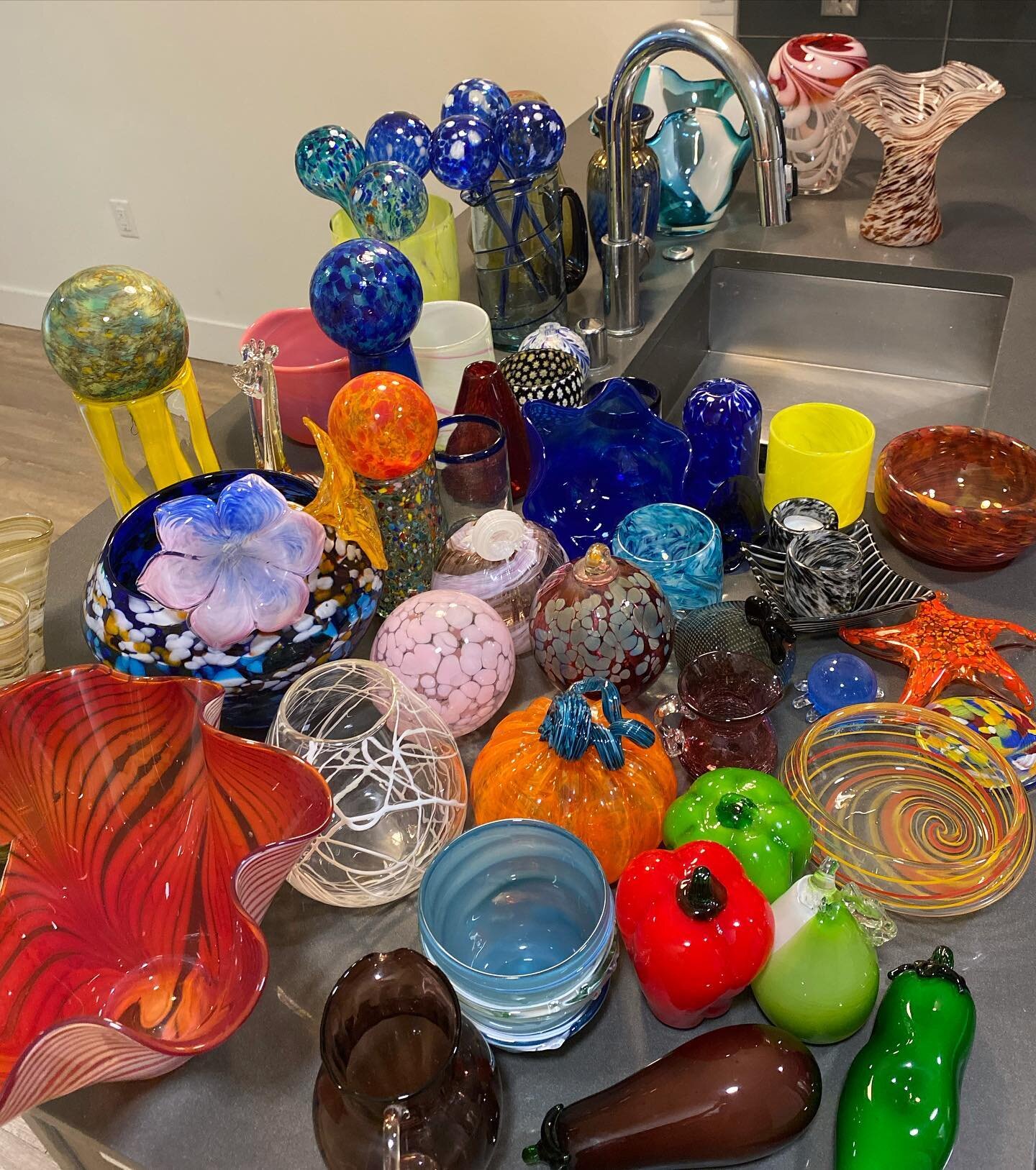 My art gallery, also know as my new apartment. Most nerve wracking part of the move is done! All hand blown by yours truly. 
.
.
#blowglass #glassblowing #glassart #moving #newapartment #southlakeunion #color #texture #artgallery #art #girlsthatblowg