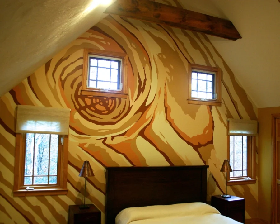 Wood-grain pattern Statement Wall