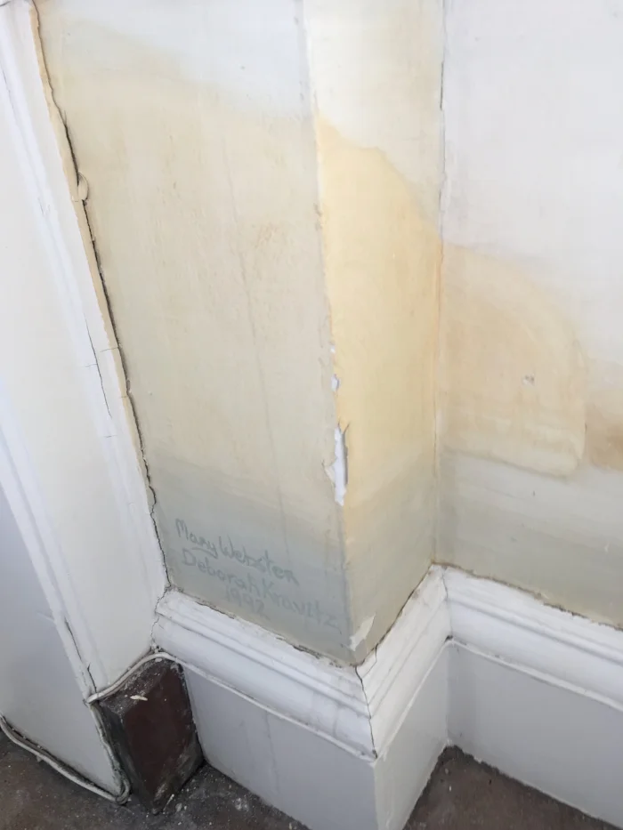 The bottom corner before plaster