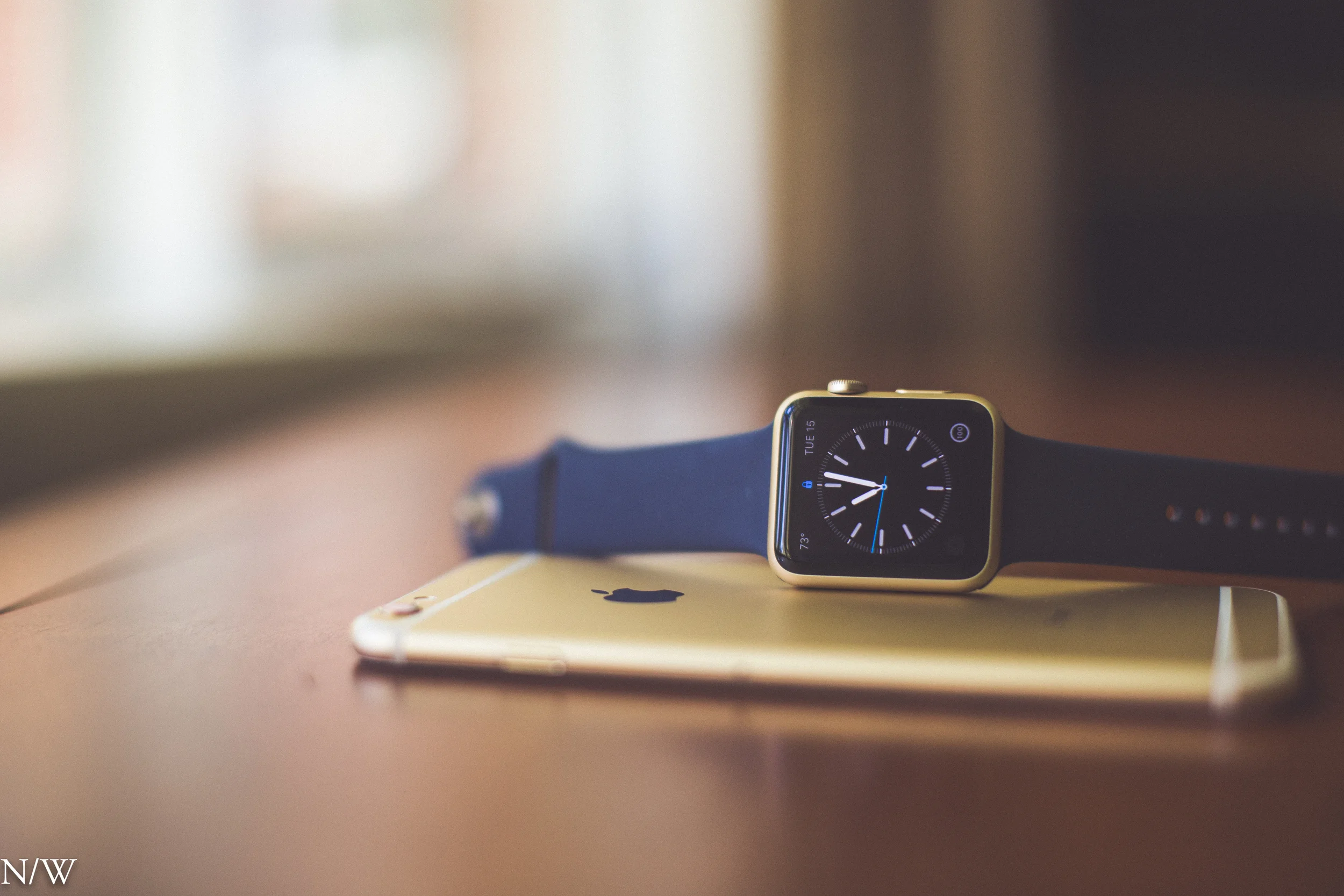 apple watch pixel density