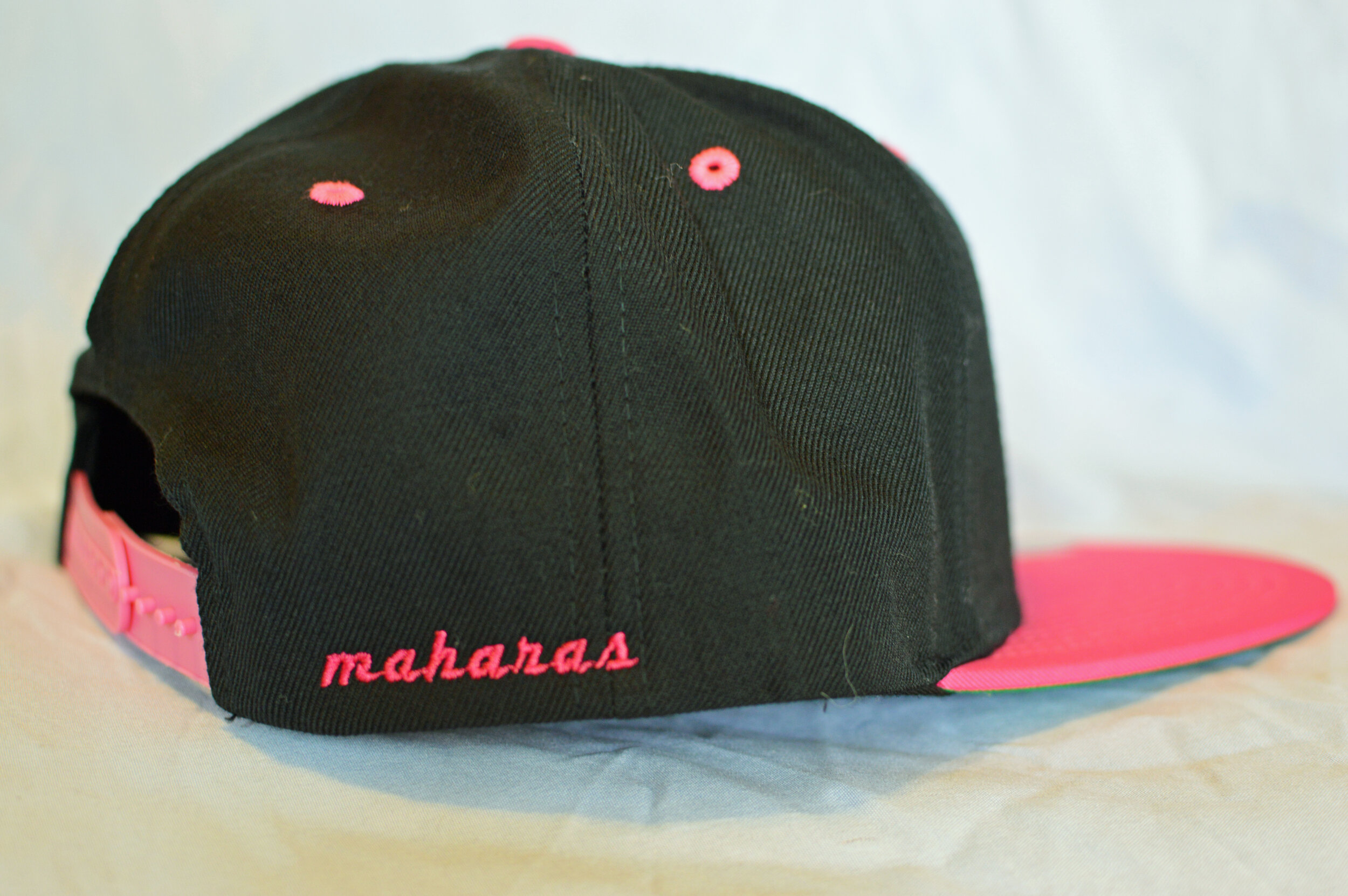 pinksidehat.jpg