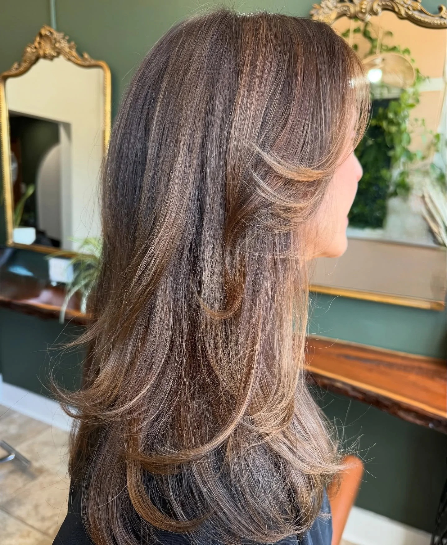 September  s t r a n d s 🍂 ☕️ 

&bull;
&bull;
&bull;
#balayage #hair #TheBalayageBar #HairColor #brunette #blonde #bronde #Boston #BestofBoston #bostonbalayage #balayagedandpainted #hairpainting #artist #entrepreneur #viral #september #blowout #fall
