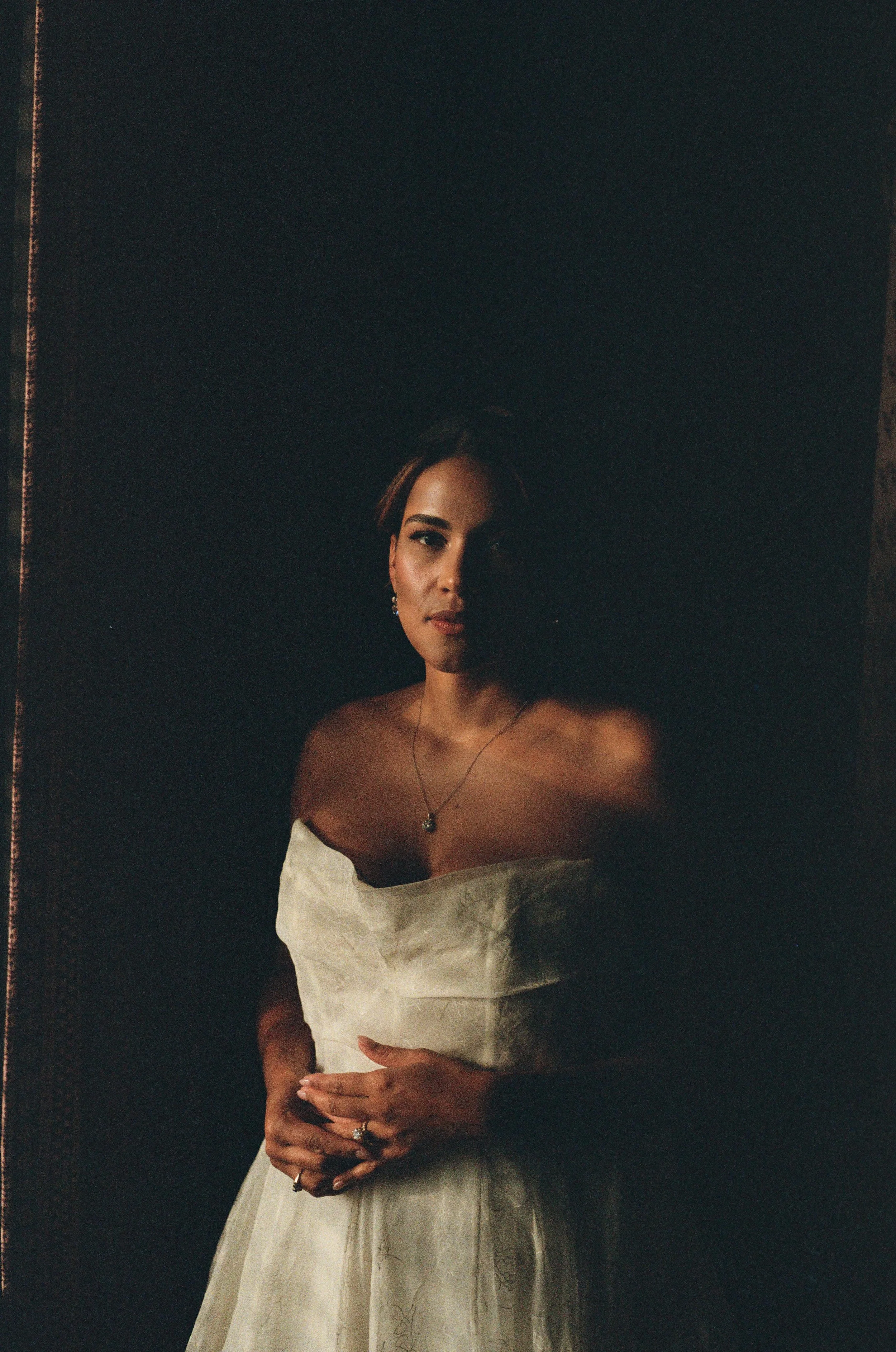 film-luxury-dc-maryland-virginia-newyorkcity-wedding-photographer-moody-artsy-8.jpg