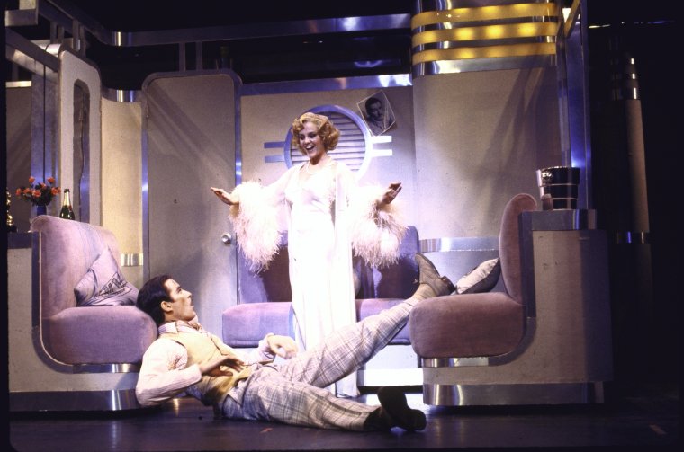 Kevin Kline and Madeline Kahn in On The Twentieth Century