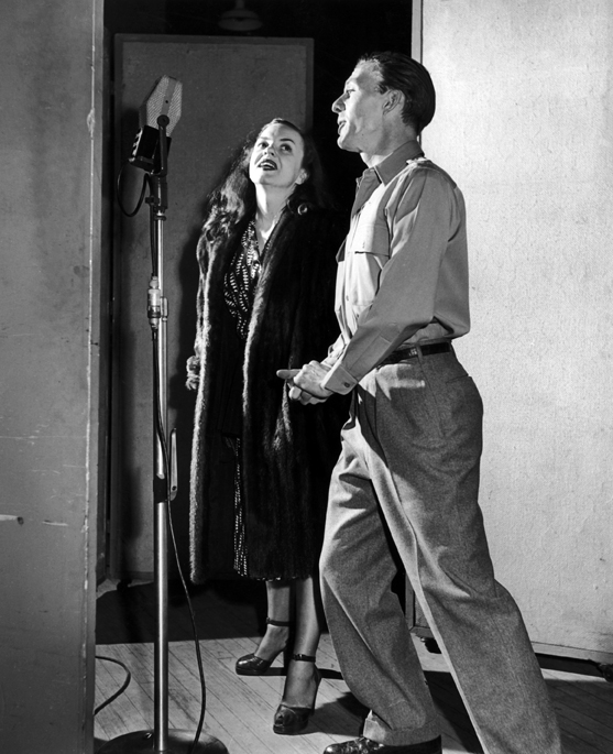 Ella Logan and David Wayne record Finian's Rainbow .