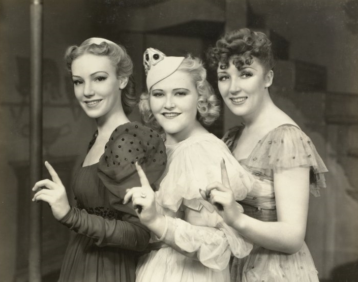 Marcy Wescott, Wynn Murray and Muriel Angelus in The Boys From Syracuse