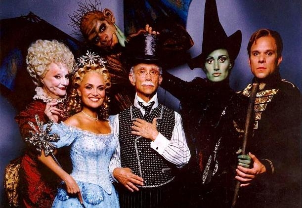 Carole Shelley, Kristin Chenoweth, Manuel Herrera, Joel Grey, Idina Menzel and Norbert Leo Butz