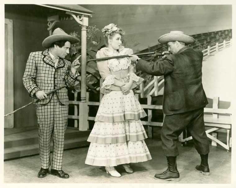 Мюзикл оклахома. Оклахома 1943. Оклахома пьеса. Oklahoma Musical 1943. Оклахома спектакль.
