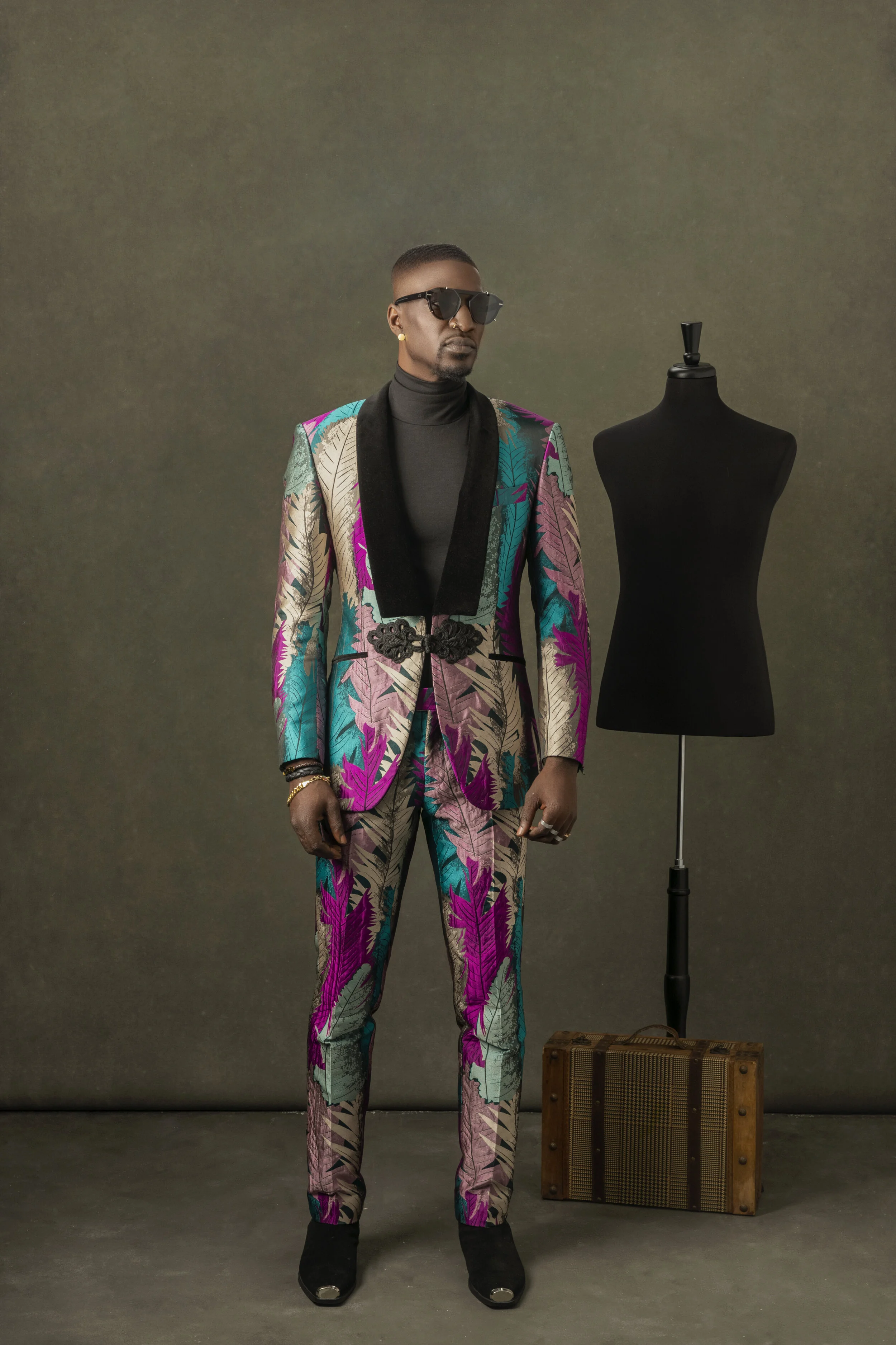 FORBIDDEN GARDEN// Cyan & purple